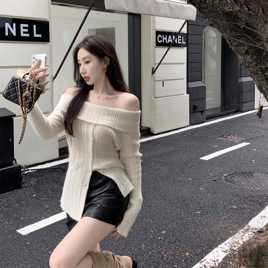 Áo Dệt Kim Tay Dài Trễ Vai Thiết Kế Xẻ Quyến Rũ