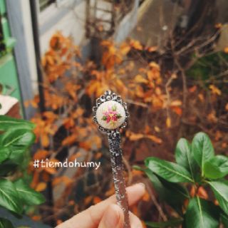 Thước kẻ(bookmark) thêu tay thủ công