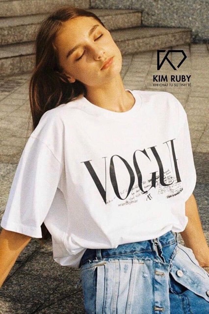 Áo thun Vogue oversize