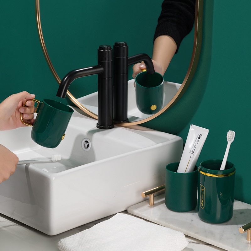 Hộp Đựng Bàn Chải Đánh Răng Mạ Vàng Phong Cách Mới Tiện Lợi Cho Cặp Đôi