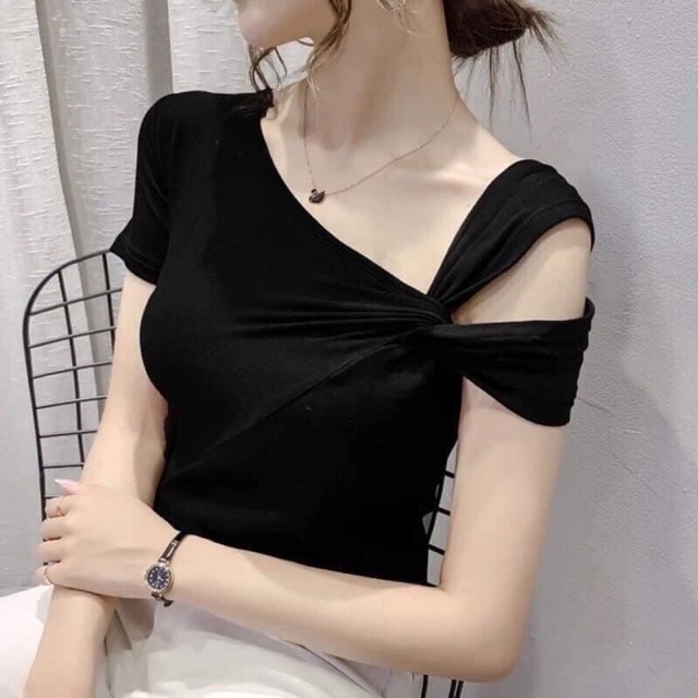 Áo lệch vai xoắn - áo kiểu