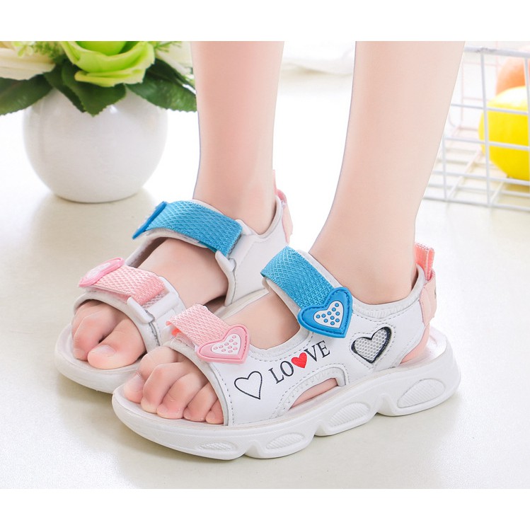 Sandal bé gái - xăng đan cho bé gái từ 3 đến 15 tuổi in hình trái tim S119