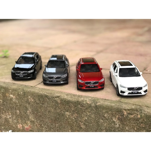 Volvo XC60 1:32- JK