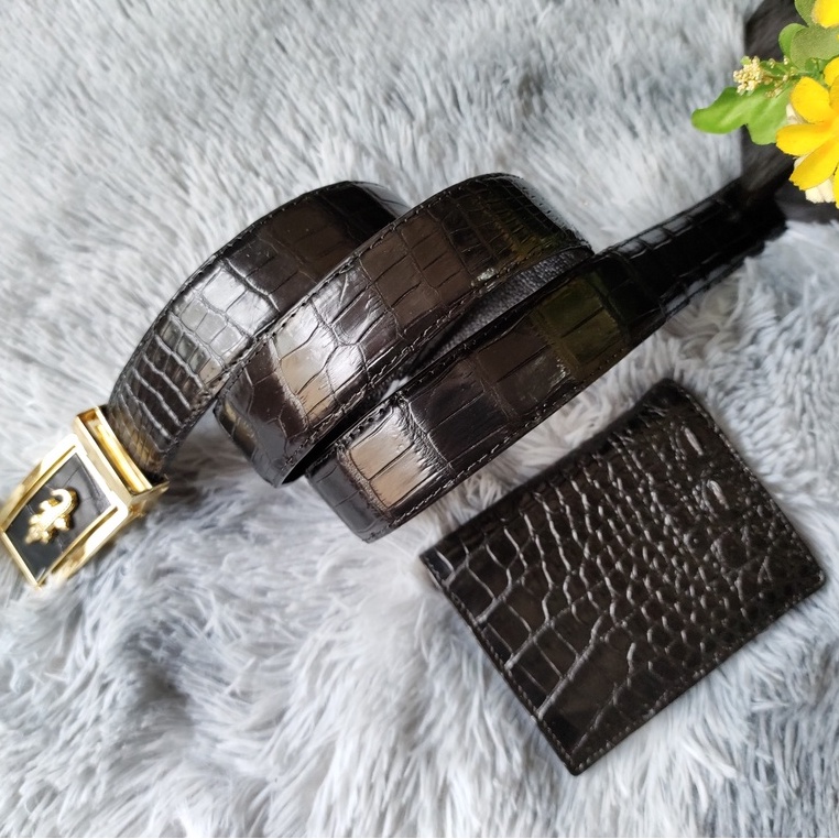 Combo Dây Lưng Cá Sấu Bụng Liền Nguyên Con Và Ví Cá Sấu Bụng Nguyên Tấm, Màu Đen, Bảo Hành 24 Tháng.