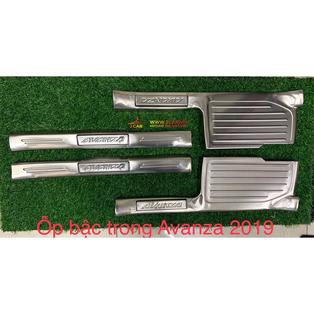 Ốp Bậc Cửa, Nẹp Bước Chân Trong Ngoài Xe Toyota Avanza 2019-2021, chất liệu Inox