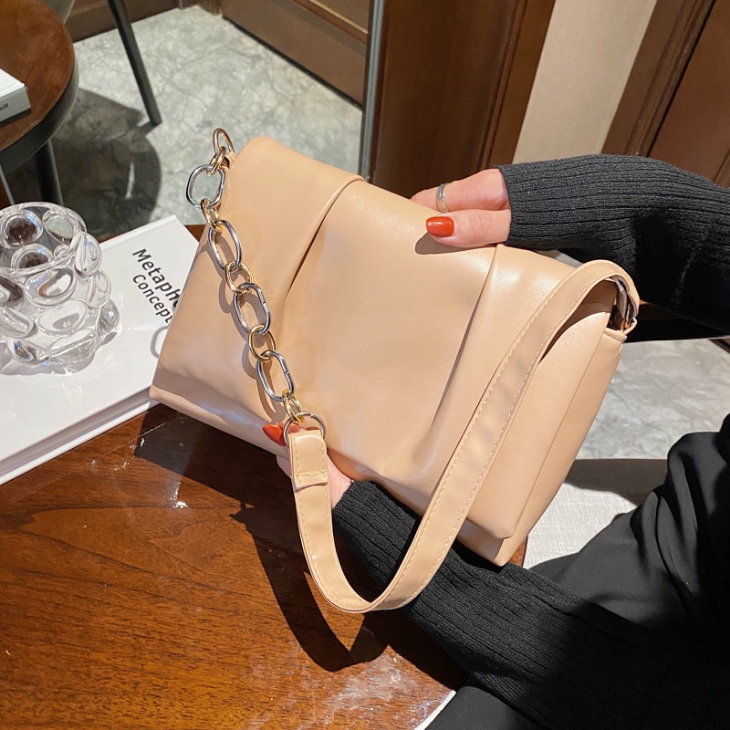 Túi đeo một bên vai hình đám mây cỡ nhỏ thời trang