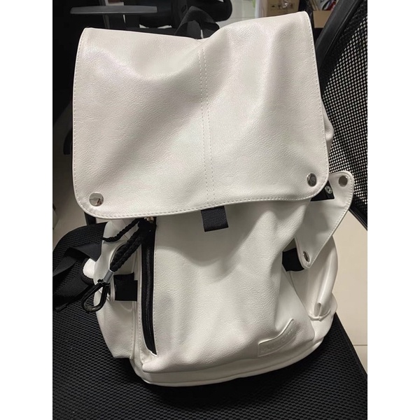 Balo Unisex da PU cao cấp loại 1 kiểu dáng độc đáo có cúc bấm và dây rút, phong cách hiện đại cá tính cho cả nam và nữ