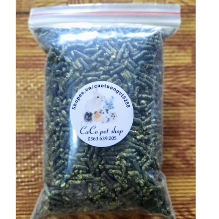 Cỏ nén alfalfa 4mm cho thỏ, bọ ú gói 500gr. Thức ăn cho thỏ con