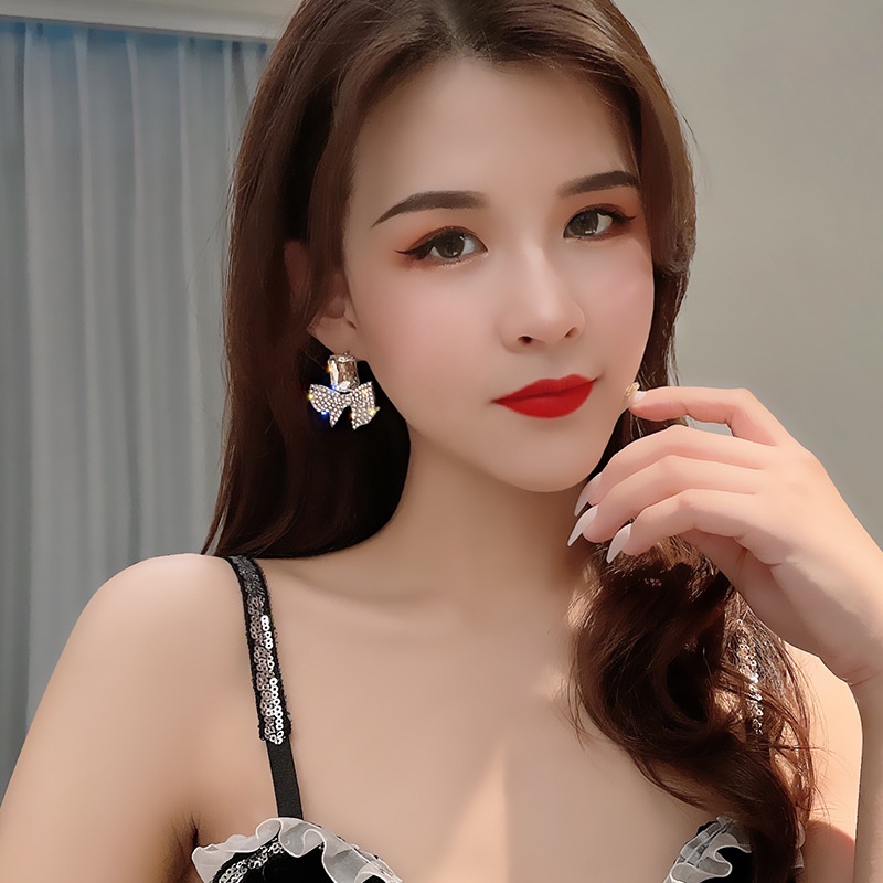 [Bao Đẹp] Bông Tai Hàn Quốc Hình Nơ Đính Đá Siêu Sang Cao Cấp Mainia Shop