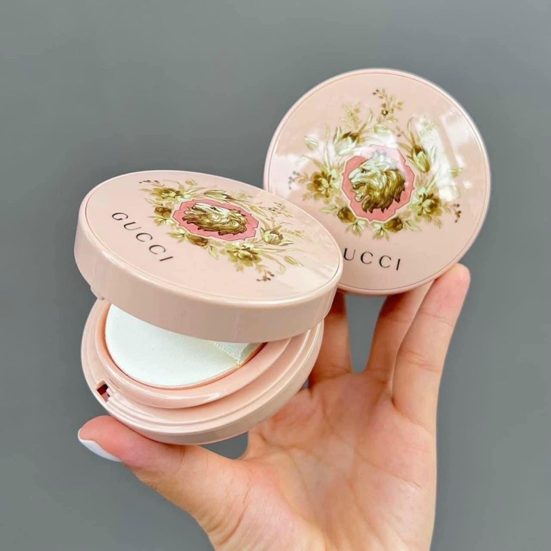 Phấn nước Gucci cushion de beaute tone 01 02