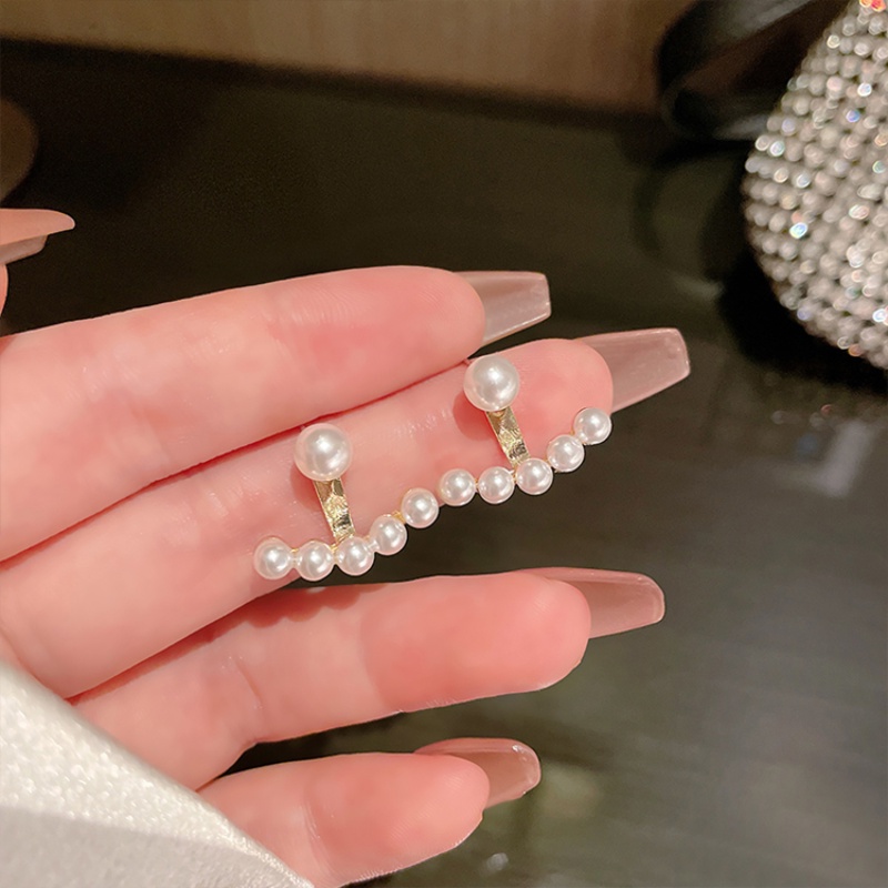 Cặp bông tai đính hạt ngọc trai thân màu vàng phong cách thanh lịch dành cho nữ
