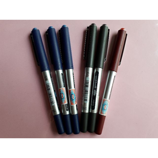 Combo 5 bút ký UB150 ngòi 0.7mm loại rẻ