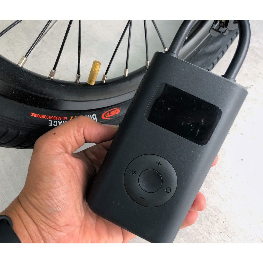 Máy Bơm lốp ô tô xe máy cầm tay Xiaomi Mijia Pump đa năng tiện dụng, nhỏ gọn bỏ túi, tự ngắt khi bơm đủ
