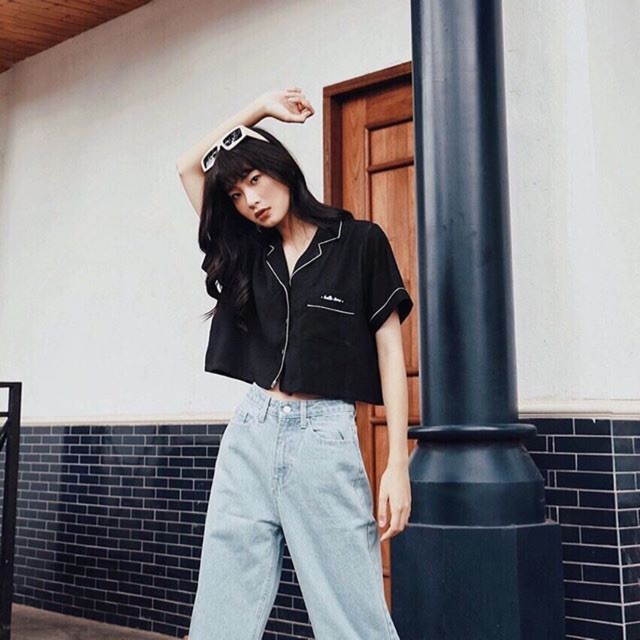 ÁO SƠMI CROPTOP PIJAMA VIỀN TRẮNG THÊU CHỮ TÚI