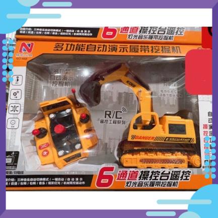 ĐỒ CHƠI MÁY XÚC ĐIỀU KHIỂN LOẠI TO