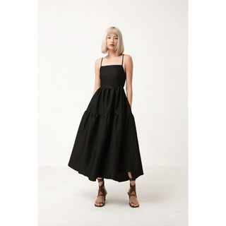 DETALY - Đầm Lyra Dress màu đen dáng xòe chuẩn form, tôn dáng - D21052