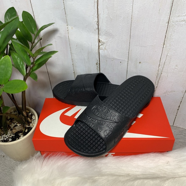 Dép đúc nam quai ngang đen chuẩn