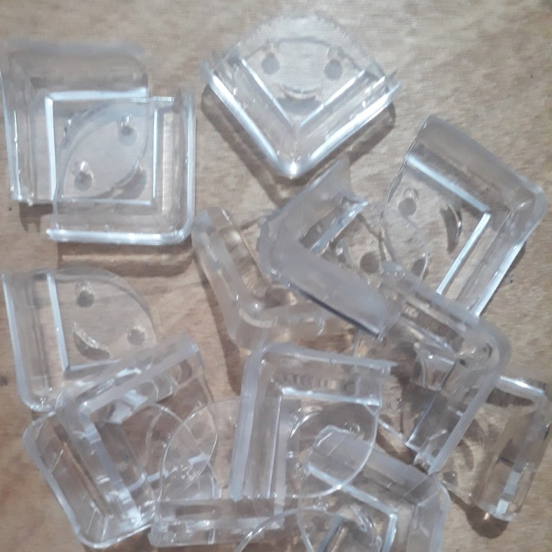 Combo 4 Miếng Silicon Trong Suốt Bọc Góc Và Cạnh Bàn Hình Góc Vuông Bảo Vệ An Toàn Cho Bé