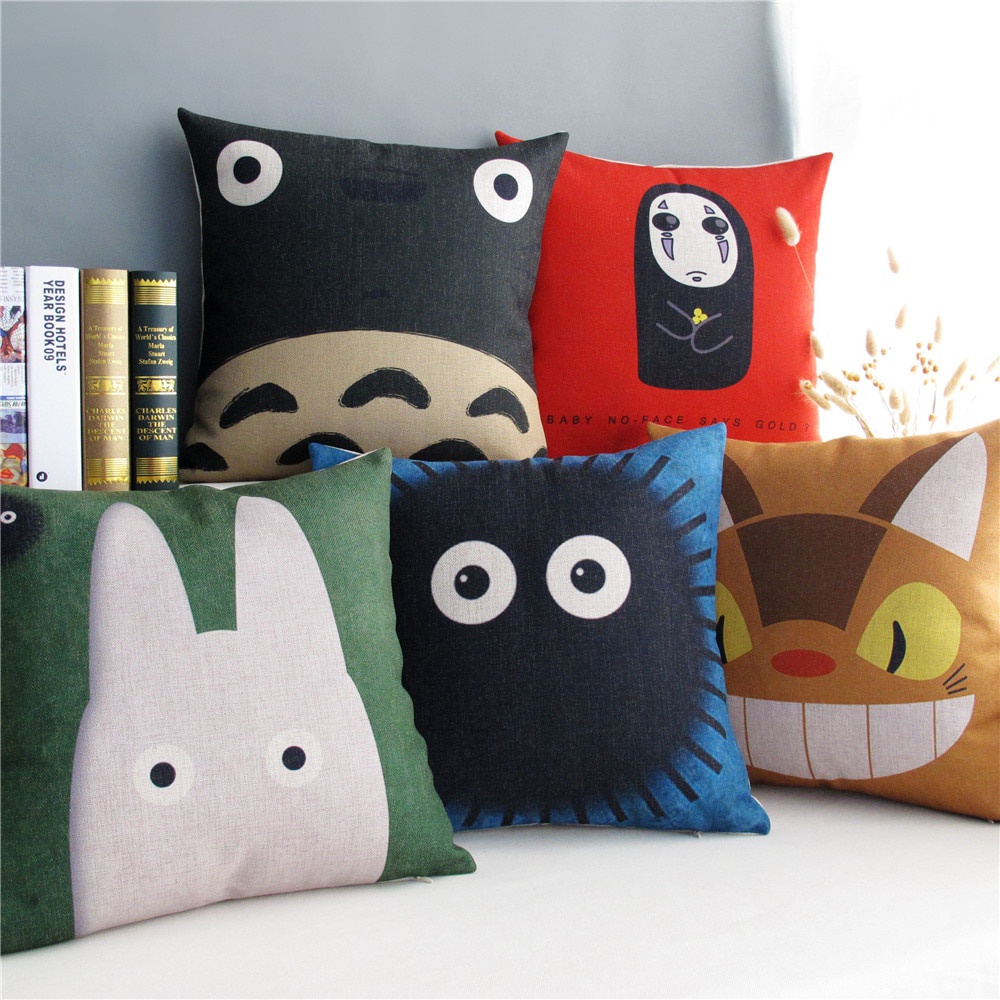 Vỏ Gối Vuông In Hình Totoro Chất Liệu Polyester Kích Thước 45x45cm