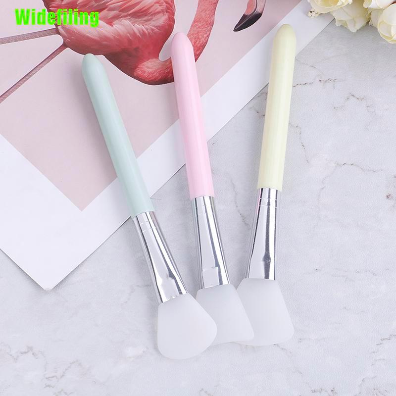 1 Cọ Trang Điểm Đầu Phẳng Bằng Silicone Chất Lượng Cao