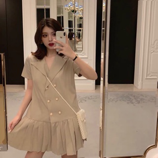 Đầm suông cổ vest xếp ly