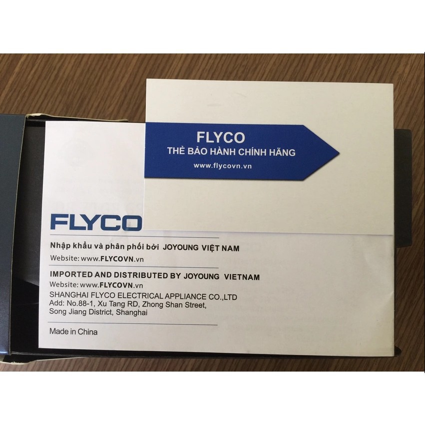 Bộ 1 máy cạo râu Flyco FS 330VN và 1 máy tỉa lông mũi FS7805VN shopee. vn|mochi04