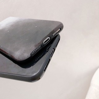Ốp lưng iphone loang trắng đen