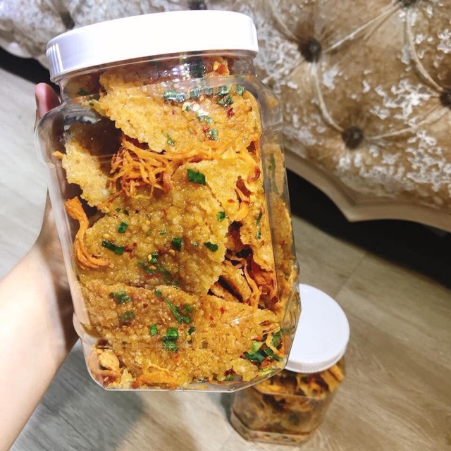 Cơm cháy lắc khô gà 35k/ hũ 300gr