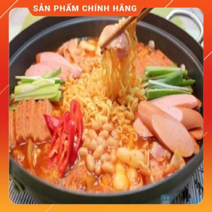 Tương Ớt Hàn Quốc 170 G Và Tinh Dầu Ớt Tạo Cấp Độ Cay 550G