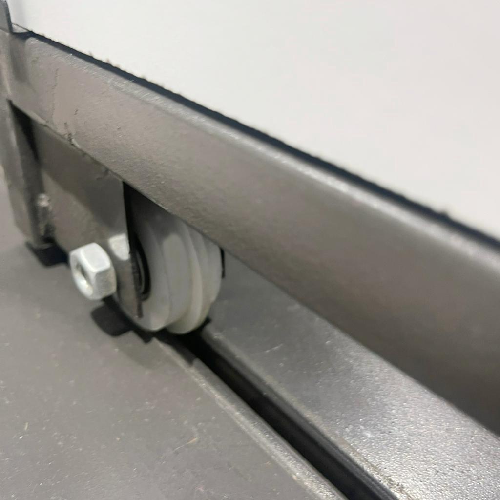 Bánh xe con lăn cửa lùa, cửa trượt dùng cho ray lùa âm phi 50mm D50T4Đ