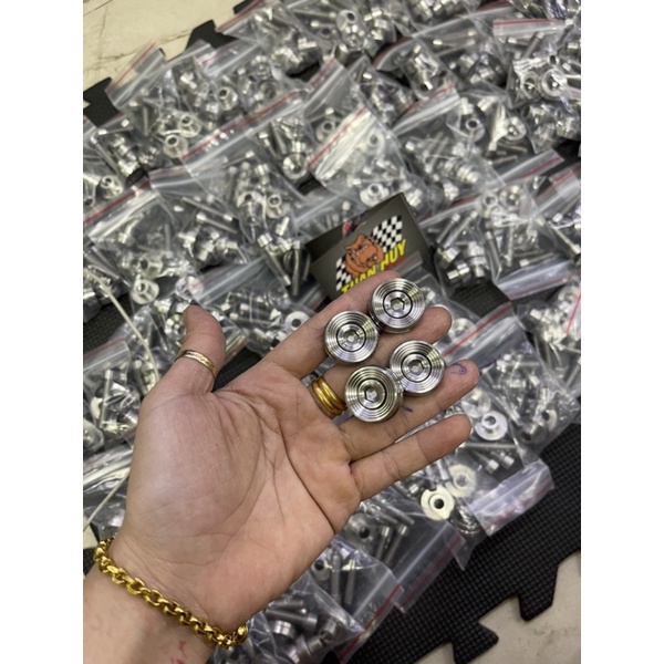 Khâu gắn gác chân salaya inox 304  cho wave dream hoặc chết nhìu vị tri khác