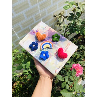 Huy hiệu, sticker len handmade