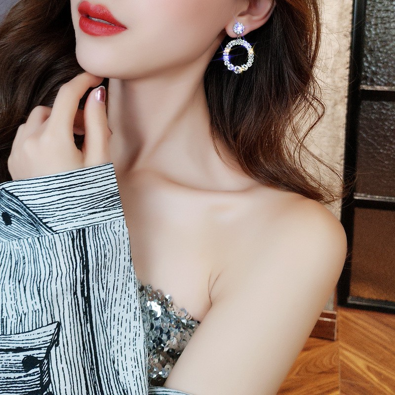 Bông tai nữ đính đá lấp lánh pha lê siêu xinh sang chảnh quyến rũ nhiều kiểu dáng TB251 - TOBI'SHOP