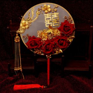 Quạt tròn cổ trang