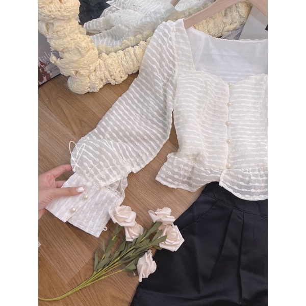 SET ÁO PEPLUM BI NỔI XỐP KEM + QUẦN SHORT ĐEN