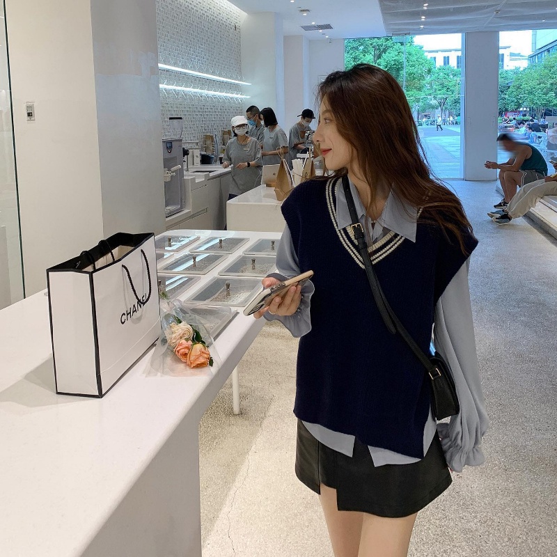 Áo len không tay cổ chữ v form rộng phong cách Vintage | BigBuy360 - bigbuy360.vn