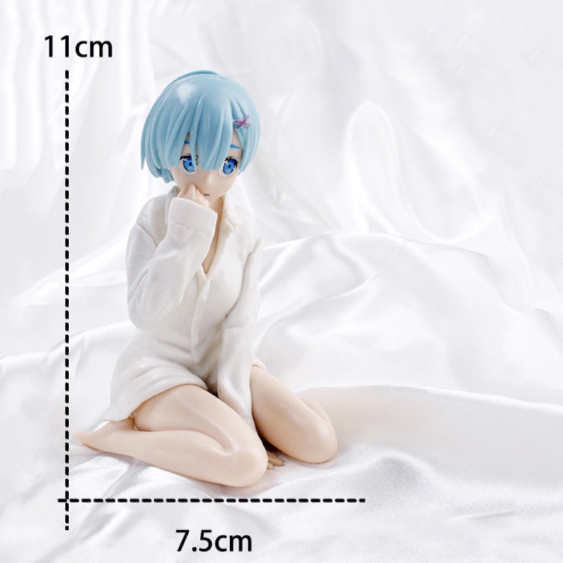 Mô hình nhân vật anime Life In Another World trang trí xe hơi