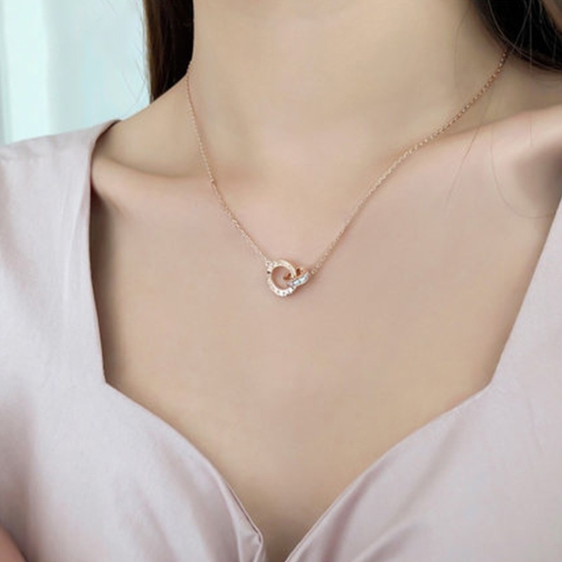 Vòng cổ thép titan mặt khắc chữ số la mã đính hạt đá zircon thời trang