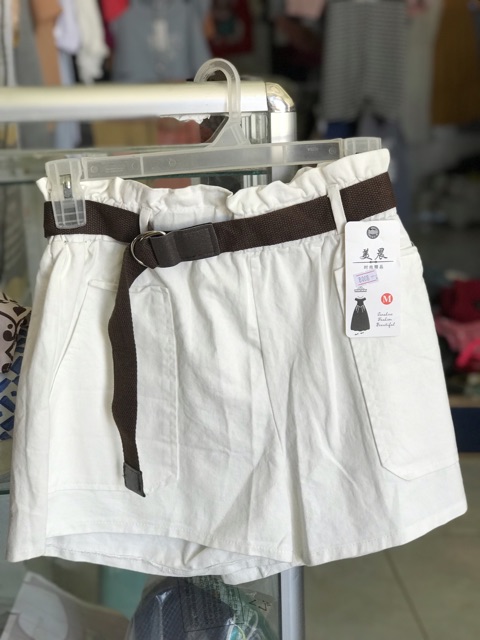 QUẦN ĐÙI KAKI - VÁY