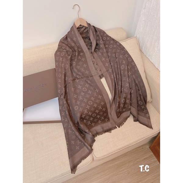 Khăn gấm nhũ L v fullbox túi giấy