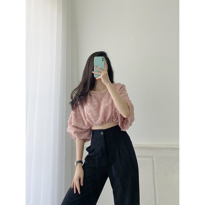 YU CHERRY | Áo nữ croptop cánh dơi, chất vải voan mịn đính lông vũ Wings Top YA343