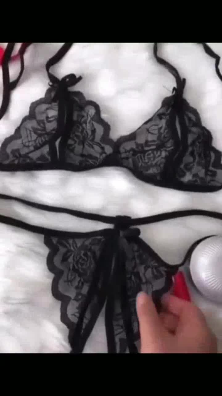 Bộ đồ lót KELLY WANG xẻ đáy sexy gợi cảm | BigBuy360 - bigbuy360.vn