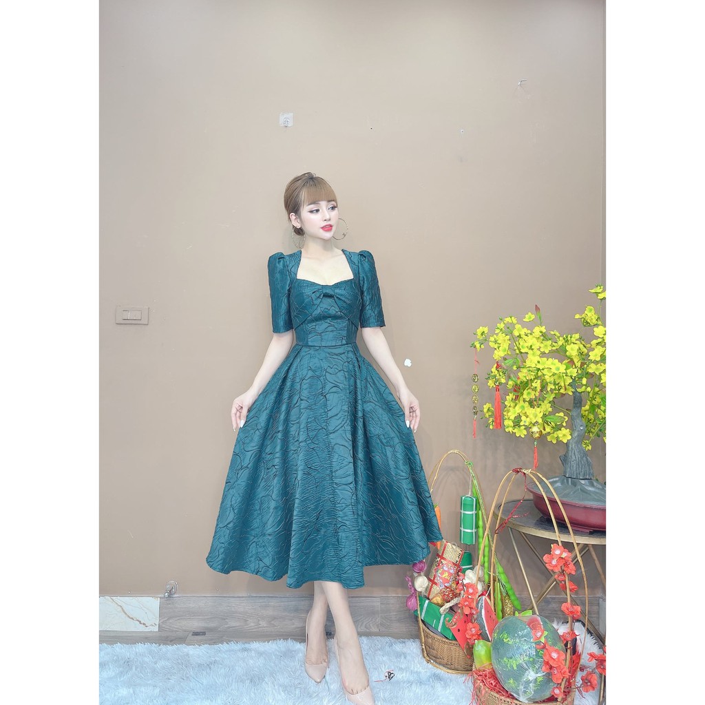 Live- váy cổ vuông vát dáng xòe- 8324 | BigBuy360 - bigbuy360.vn