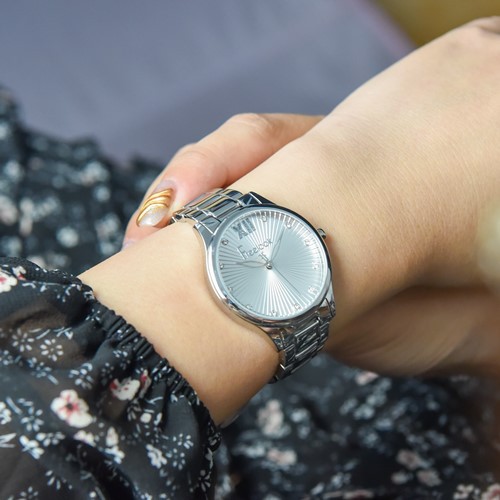 Đồng hồ nữ Freelook FL.1.10157 mặt nhỏ đính đá, kính chống xước, dây thép cao cấp chính hãng