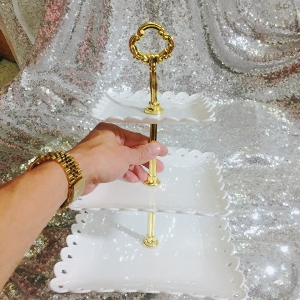 Khay mứt tết đựng bánh kẹo 3 tầng sang trọng