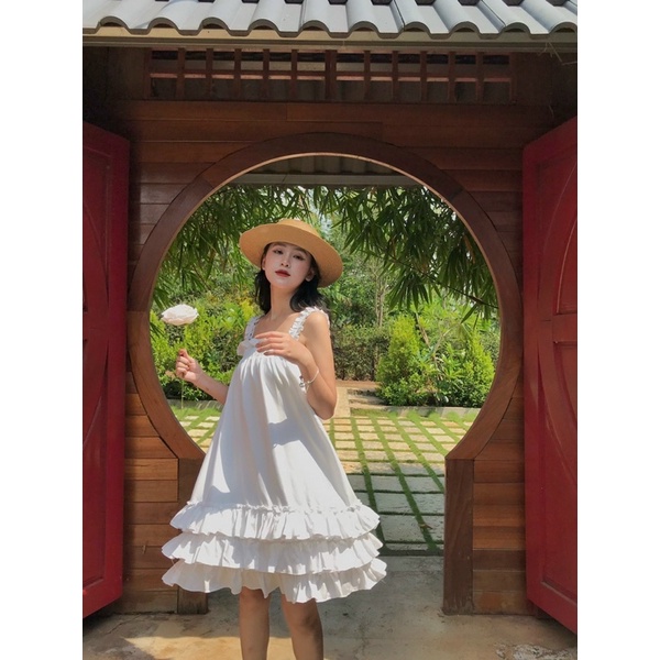 Đầm dây suông xếp tầng bèo màu trắng Luna Dress