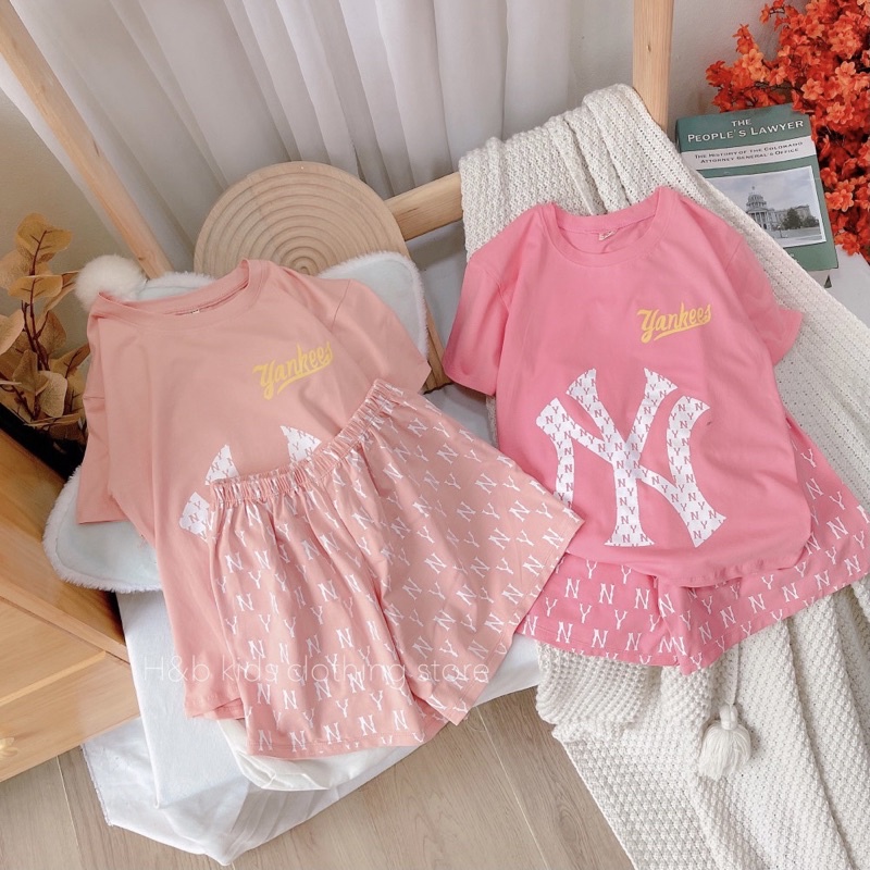 Bộ Cotton Bé Gái 20kg-35kg, Chất cotton 4 chiều siêu mềm mịn, thấm hút mồ hôi tốt.