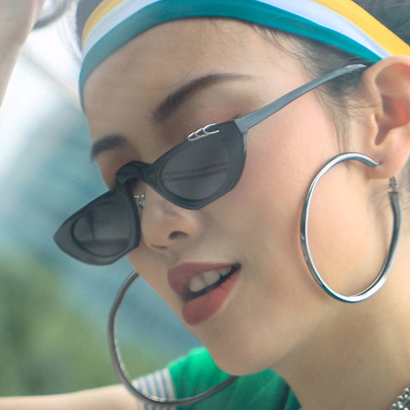 Kính Mát Gọng Vuông Phong Cách Âu Mỹ