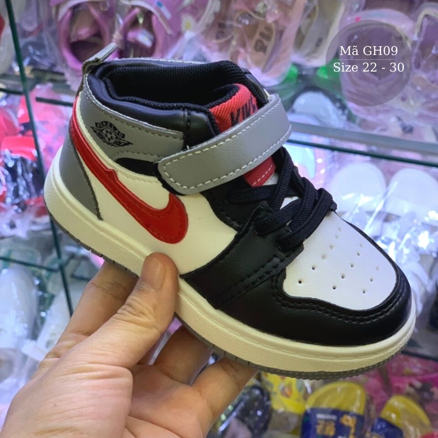 Giày cổ cao cho bé trai bé gái 1 - 5 tuổi dáng sneaker thể thao khỏe khoắn và năng động phong cách Hàn GH09