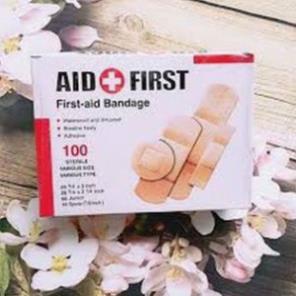 Hộp 100 Miếng Dán Vết Thương Urgo Aid First, Tiện Dụng Cho Gia Đình, Hàng Chuẩn Chất Lượng 100%